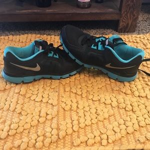 Nike Dual Fusion ST2